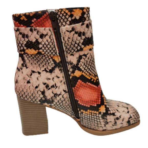 Pierre Dumas Cammy 3 Snakeskin Faux Leather Print Tan Orange Ankle Boot Sz 7.5 - Picture 3 of 12